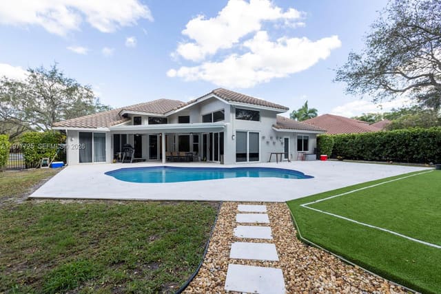 1202 S Manor Drive S, sold in Country Isles, Weston, FL