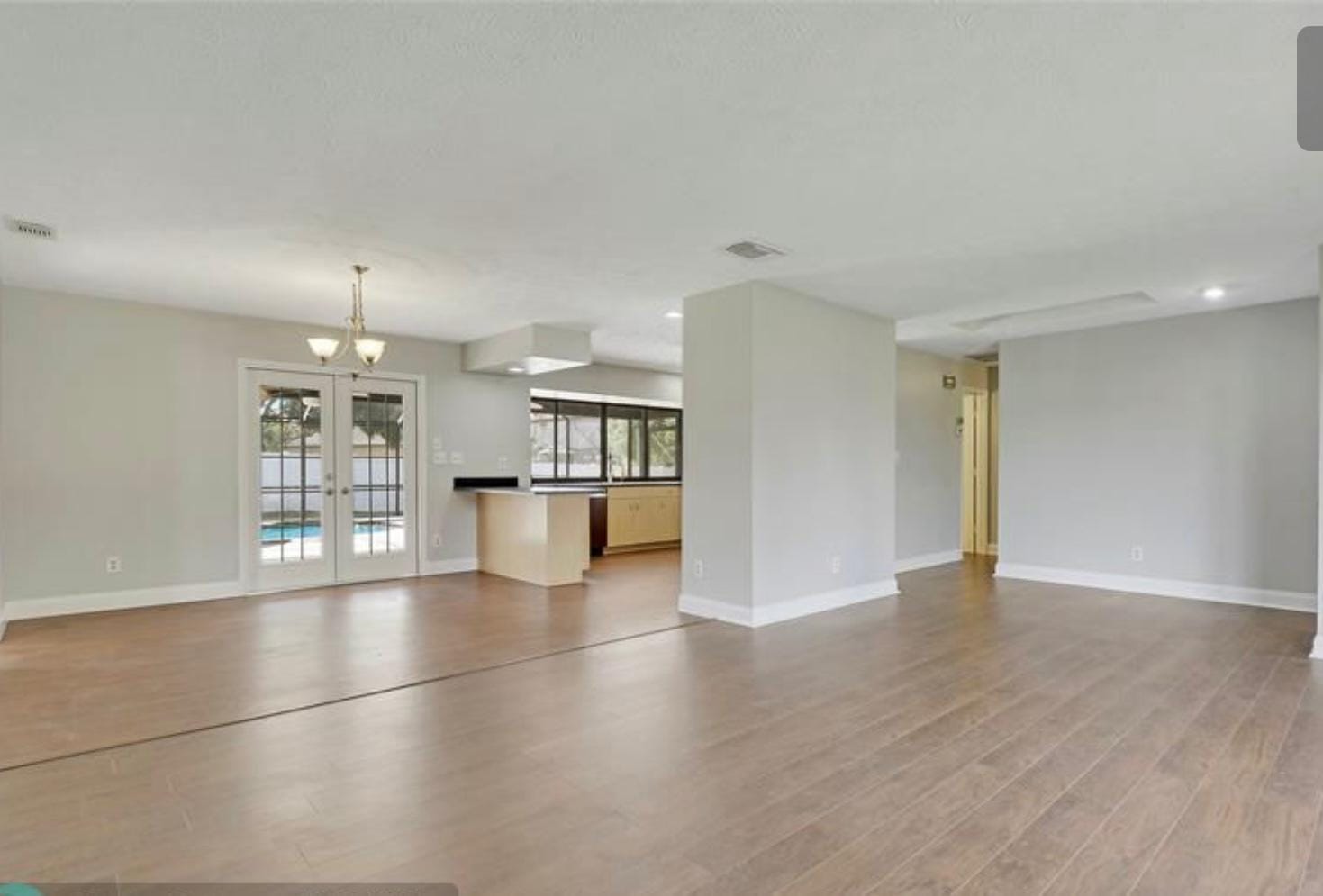 1798 SW Del Rio Boulevard — photo 3