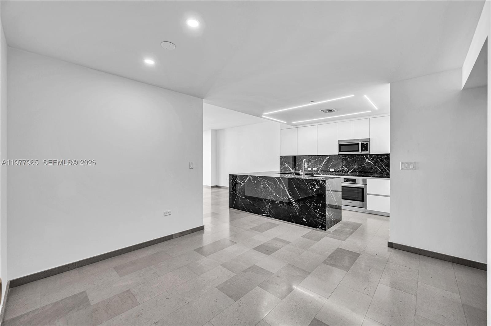 88 SW 7th Street 806, Miami, FL 33130 photo 19