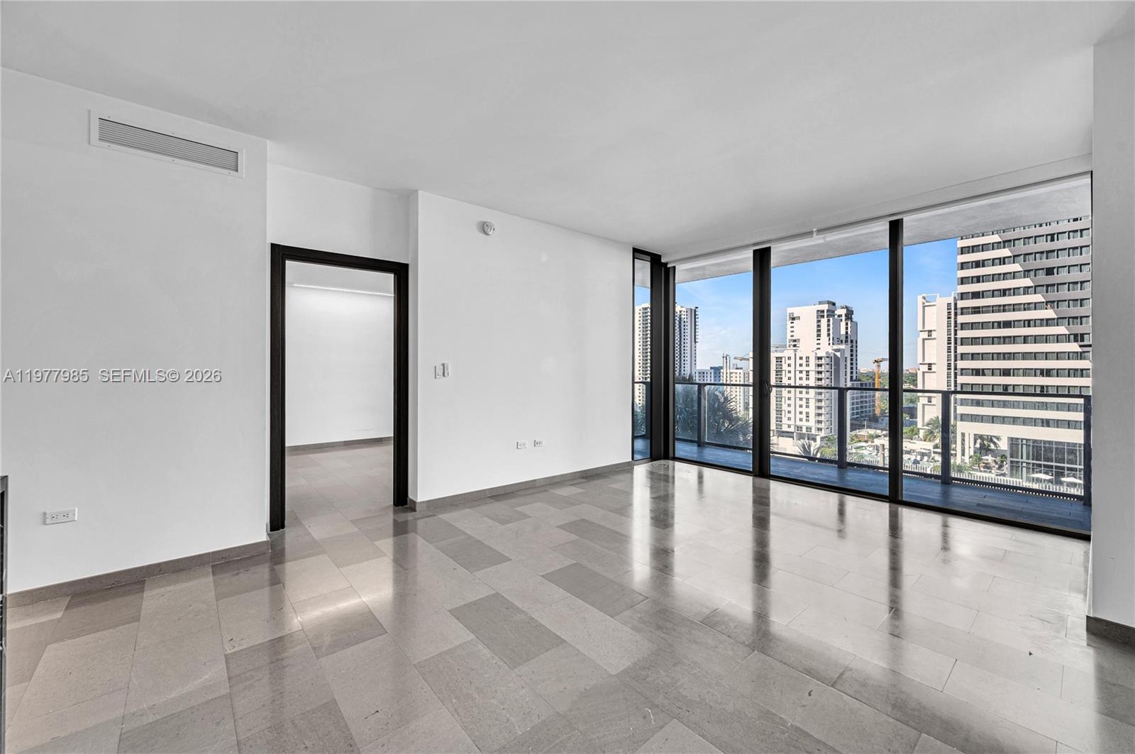 88 SW 7th Street 806, Miami, FL 33130 photo 23