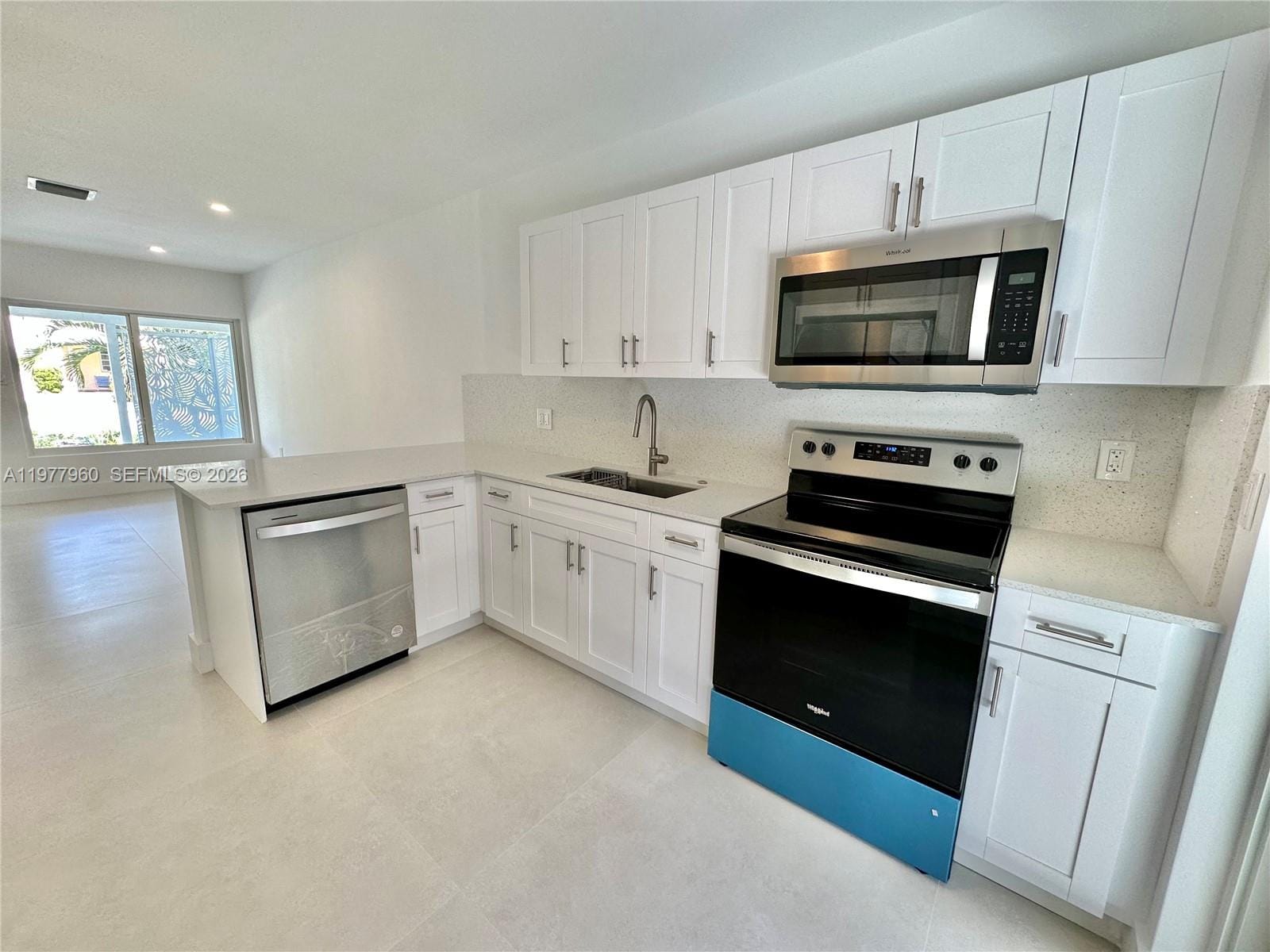 12125 NE 7th Avenue — photo 7