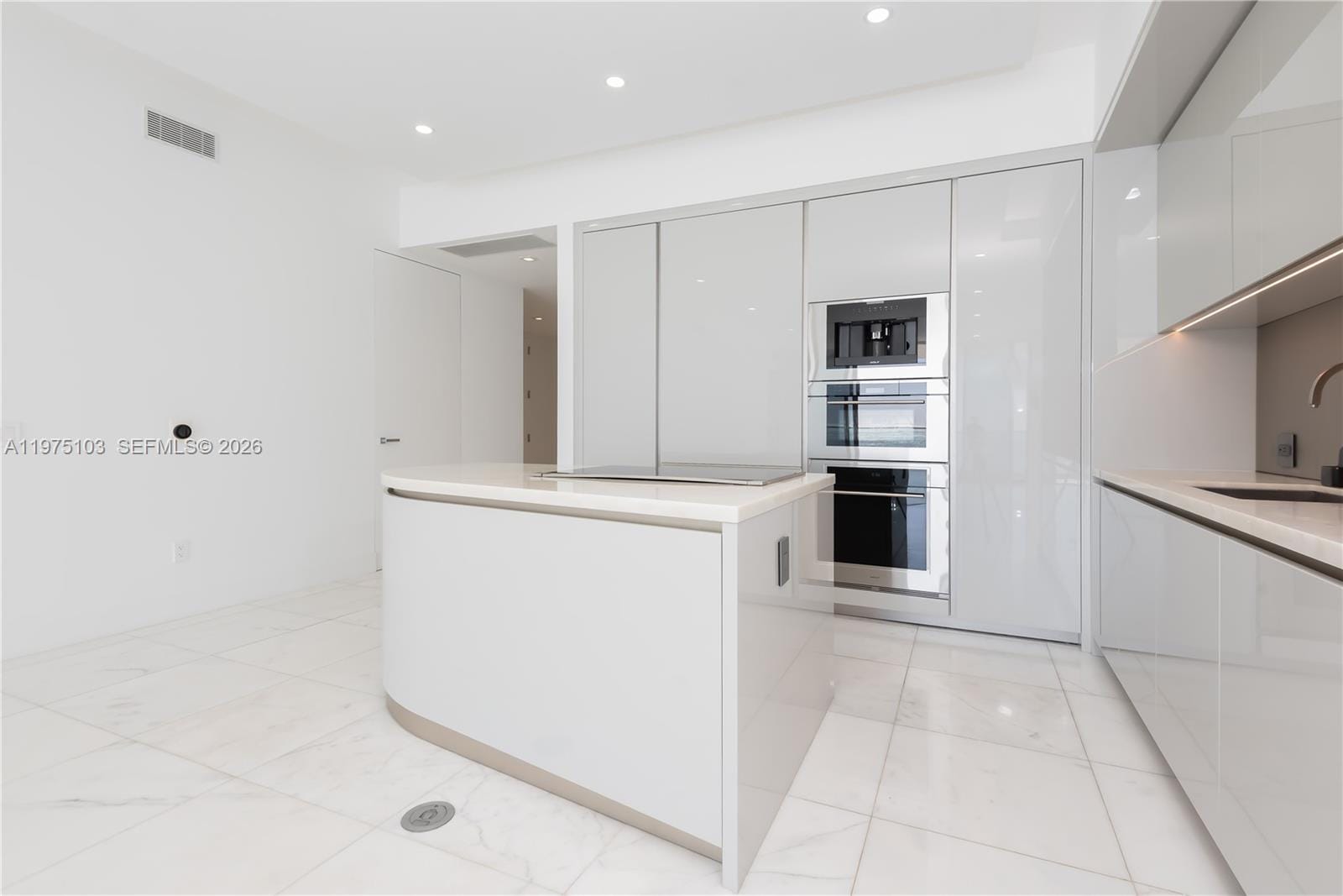 18975 Collins Avenue 801, Sunny Isles Beach, FL 33160 photo 14