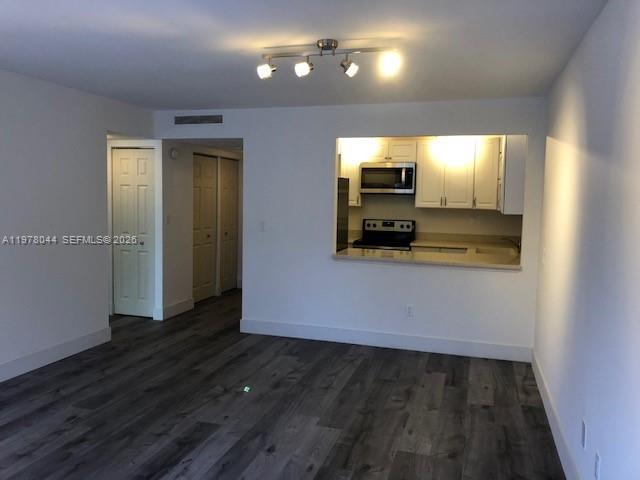 9301 SW 92nd Avenue 207C, Miami, FL 33176, Miami
