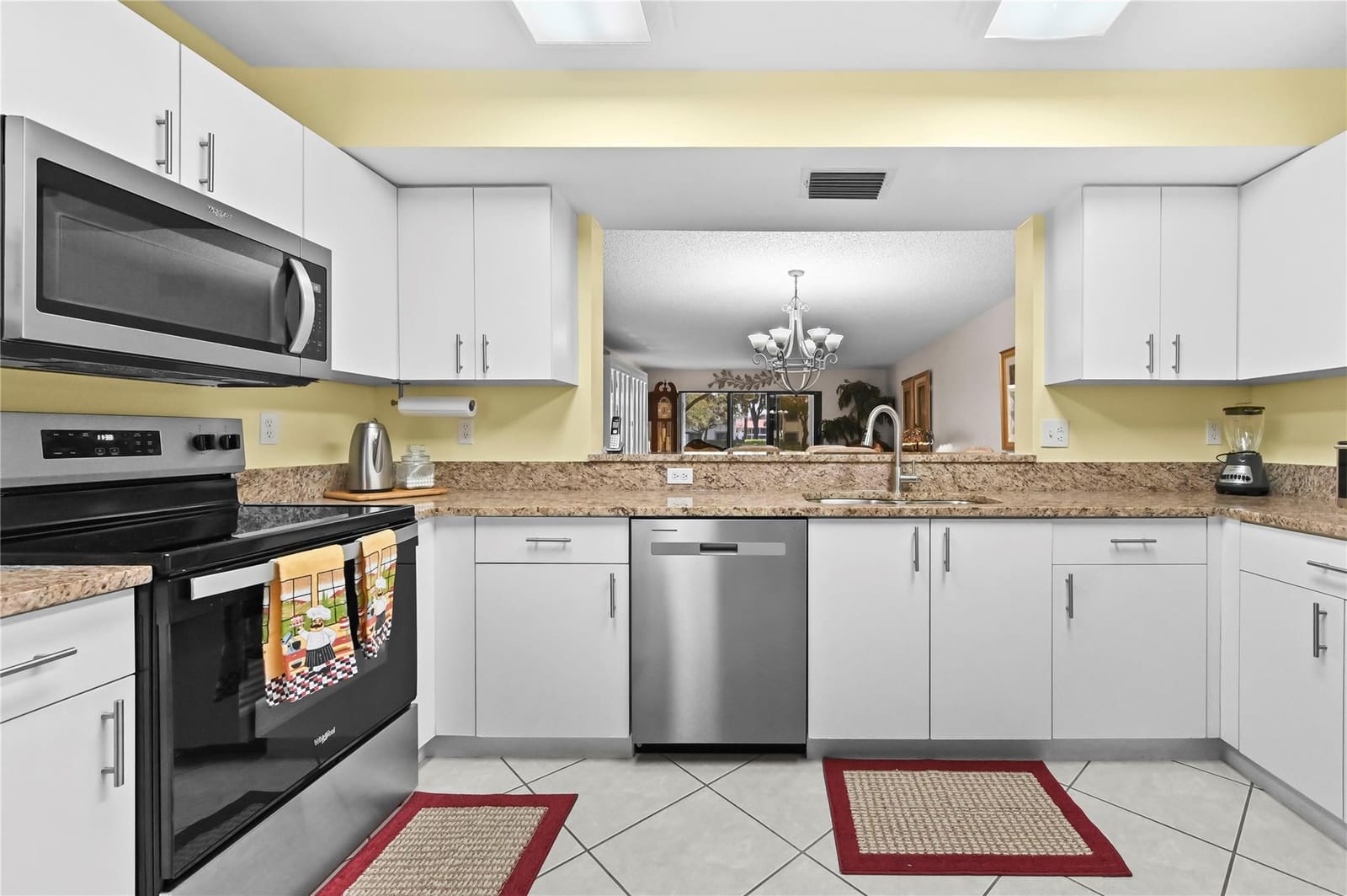 9716 Sills Drive 103, Boynton Beach, FL 33437
