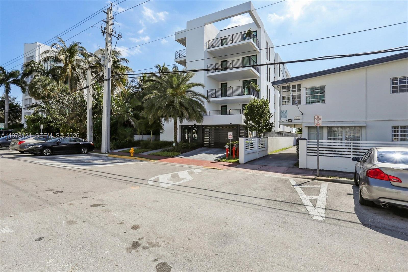 1930 Bay Drive 4, Miami Beach, FL 33141, Miami Beach