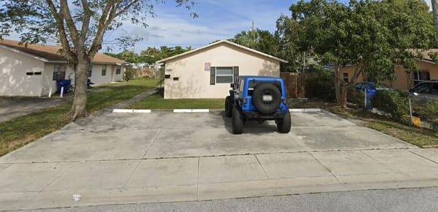 920 W 36th Street 1, sold in Rain Bow Gardens, Riviera Beach, FL