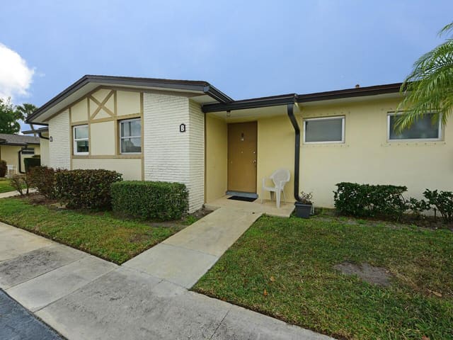 2789 Ashley Drive W B, West Palm Beach, FL 33415