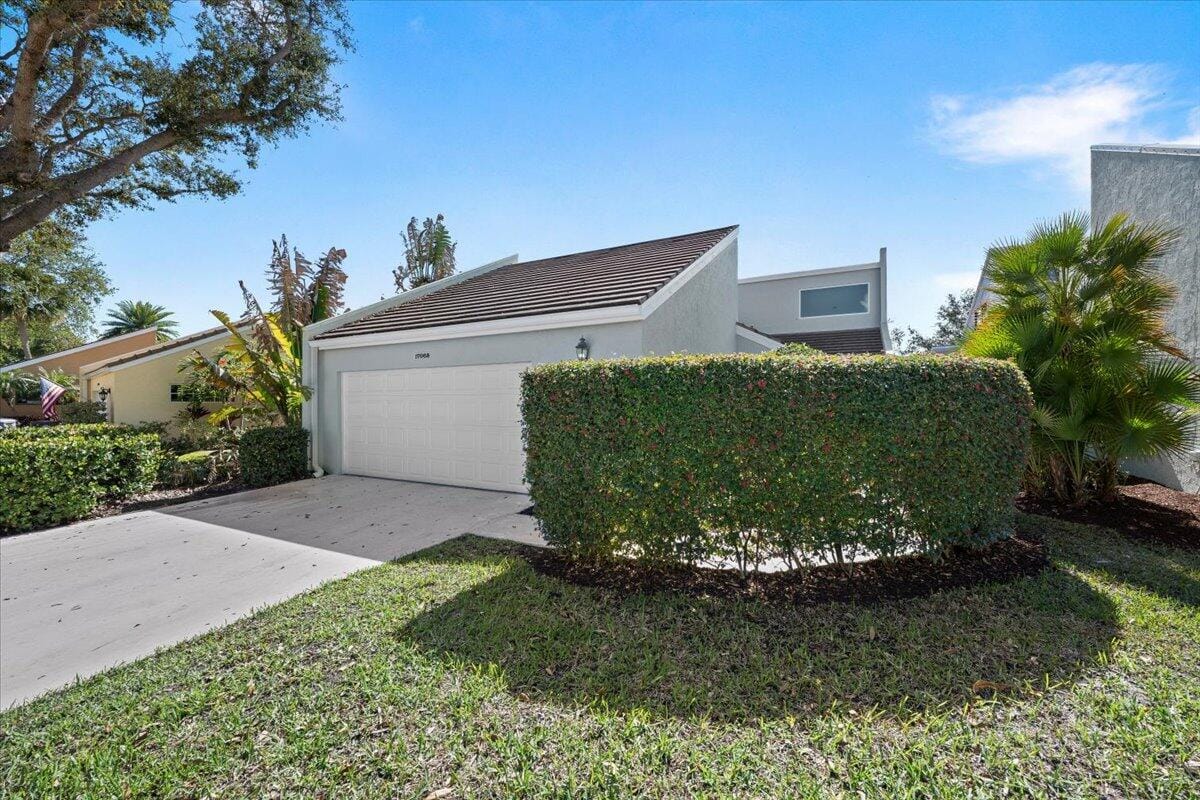 17068 Traverse Circle, Jupiter, FL 33477 photo 2