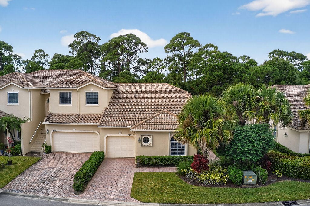 8137 Carnoustie Place, Port St. Lucie, FL 34986