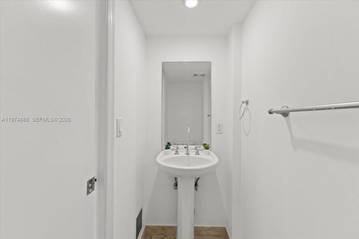 6917 Collins Avenue 1512, Miami Beach, FL 33141 photo 12