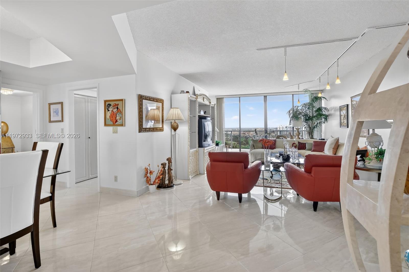 20281 E Country Club Drive 2403, Aventura, FL 33180, Aventura