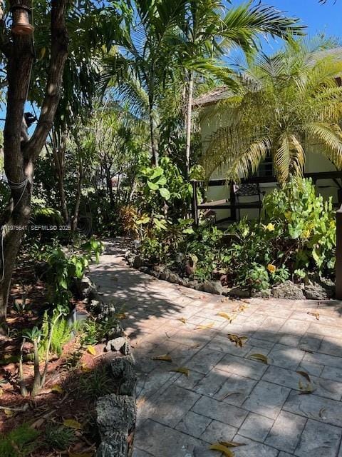 410 NW 31st Street, Miami, FL 33127 photo 5