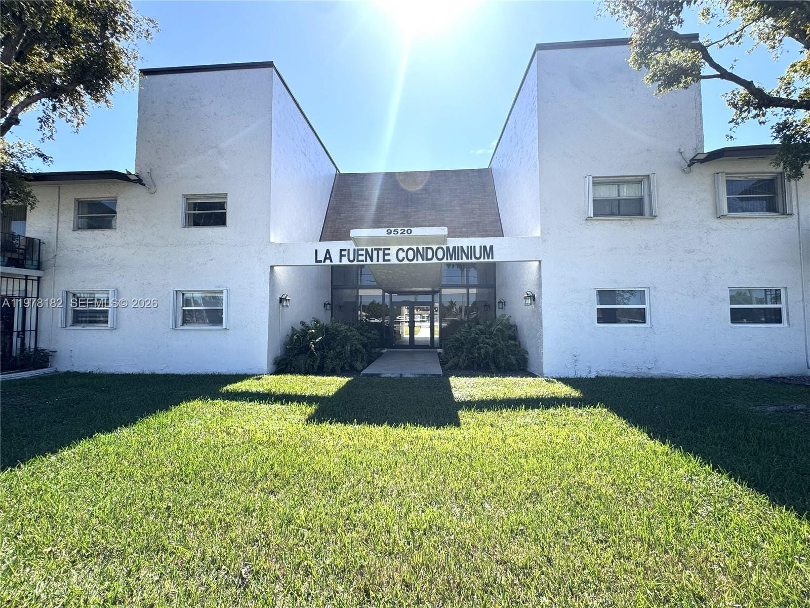 9520 SW 8th Street 119, Miami, FL 33174