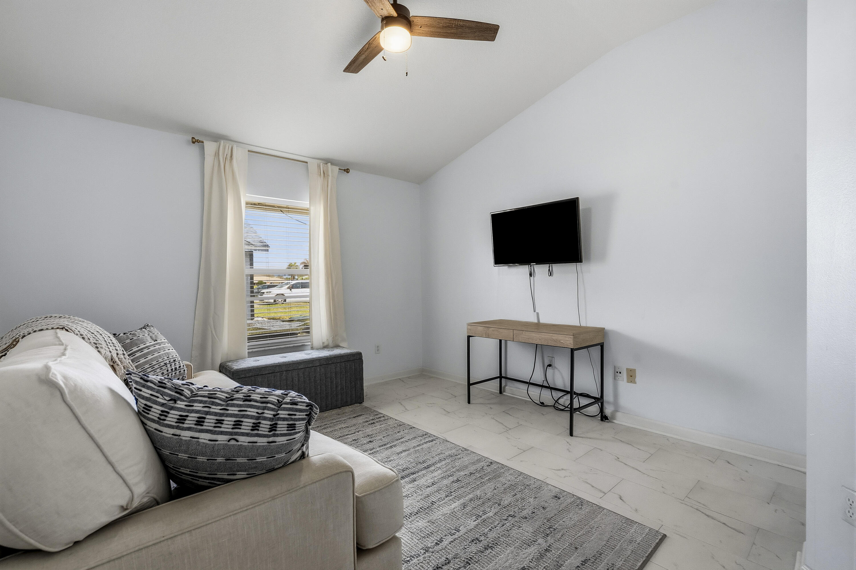 2526 SW Abney Street — photo 10