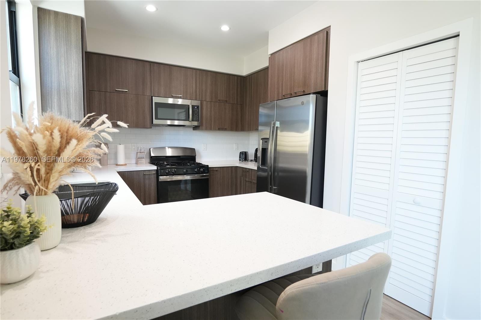 211 SE 4th Street 3, Hallandale Beach, FL 33009 photo 7