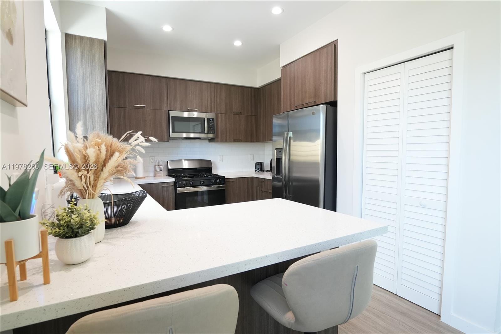 211 SE 4th Street 3, Hallandale Beach, FL 33009 photo 8