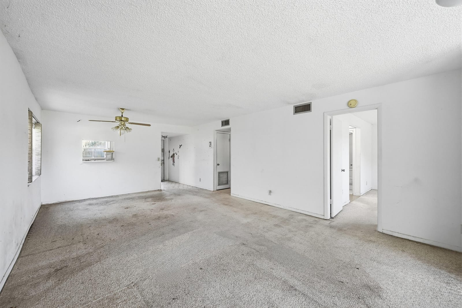 9541 Sunrise Lakes Boulevard 110 — photo 5