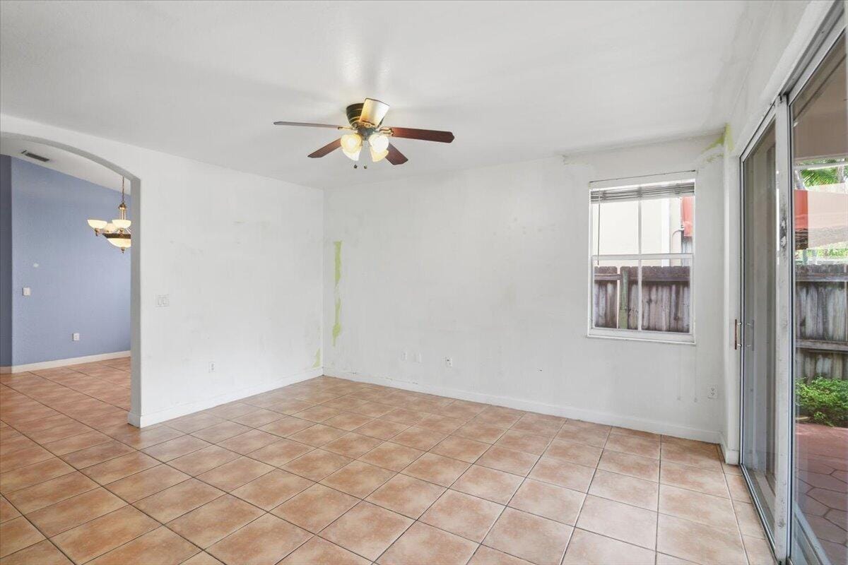 15062 SW 11th Street, Miami, FL 33194 photo 15