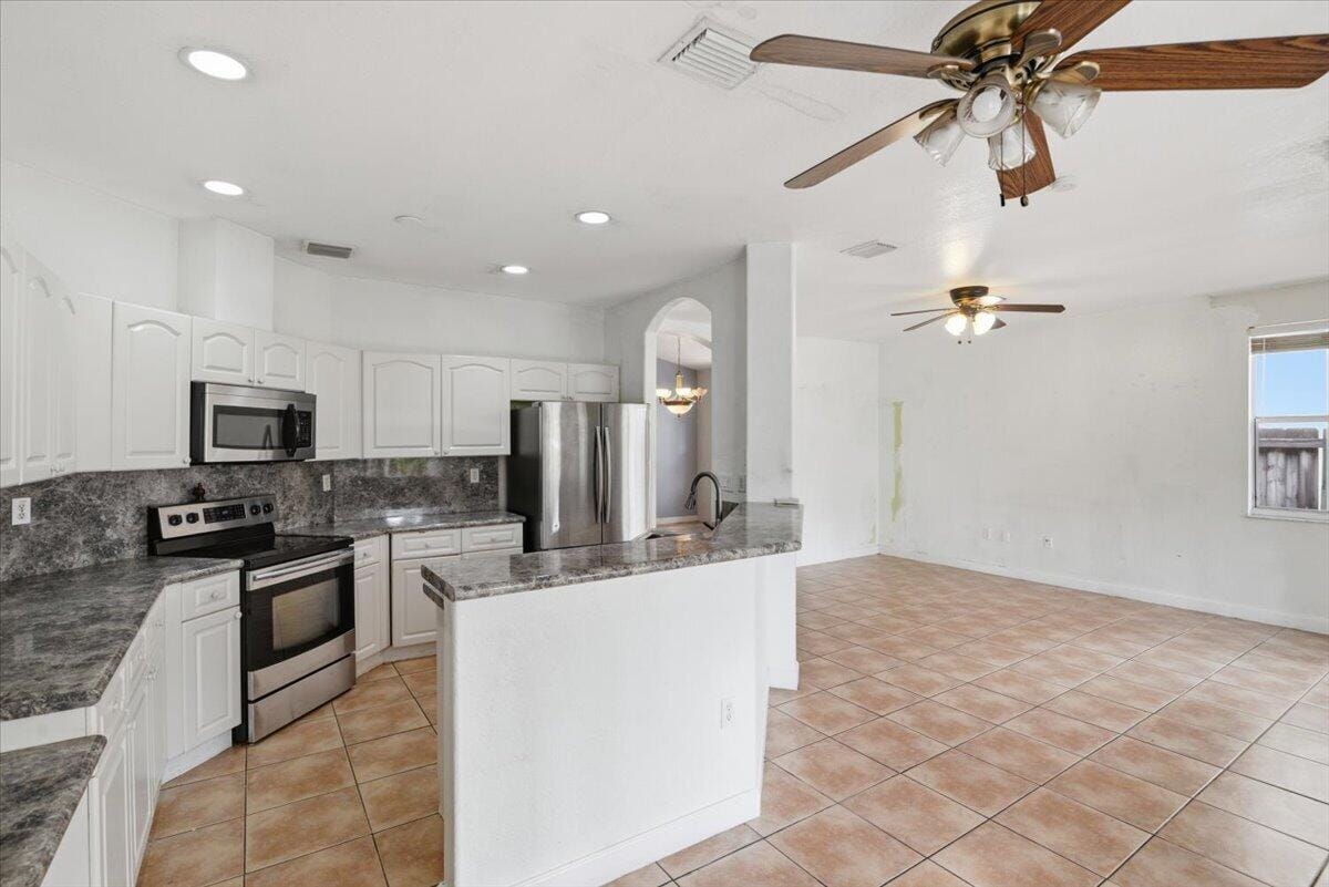 15062 SW 11th Street, Miami, FL 33194 photo 17