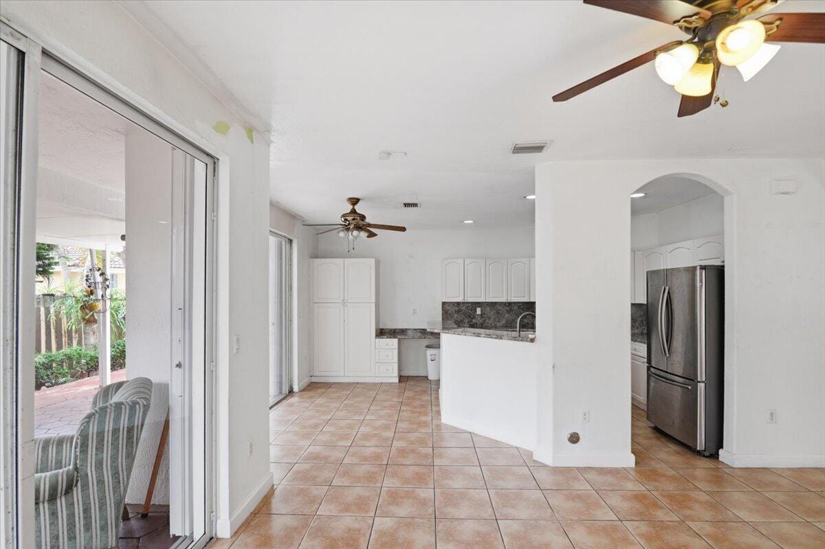 15062 SW 11th Street, Miami, FL 33194 photo 21