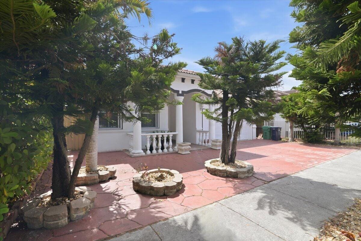 15062 SW 11th Street, Miami, FL 33194 photo 4