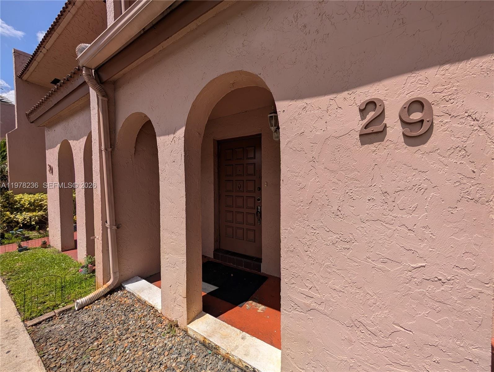 29 Seville Circle 4-49 — photo 2