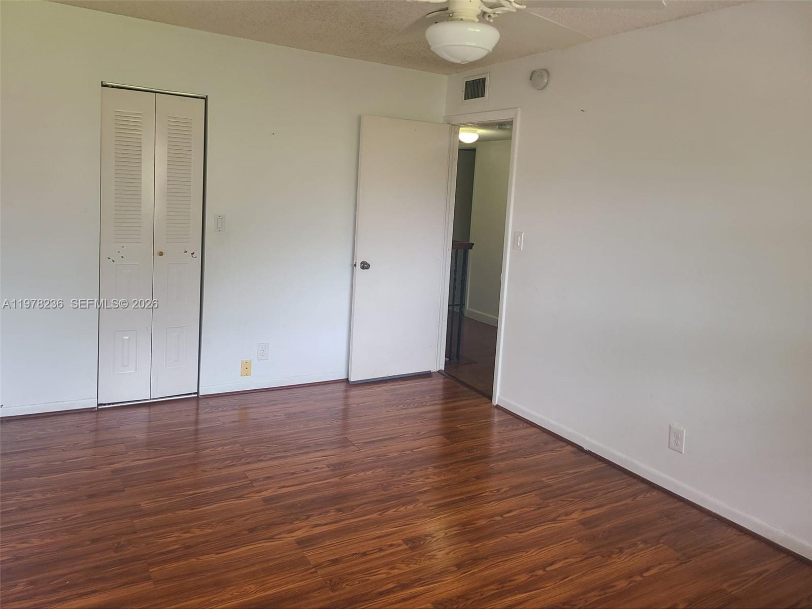 29 Seville Circle 4-49 — photo 12