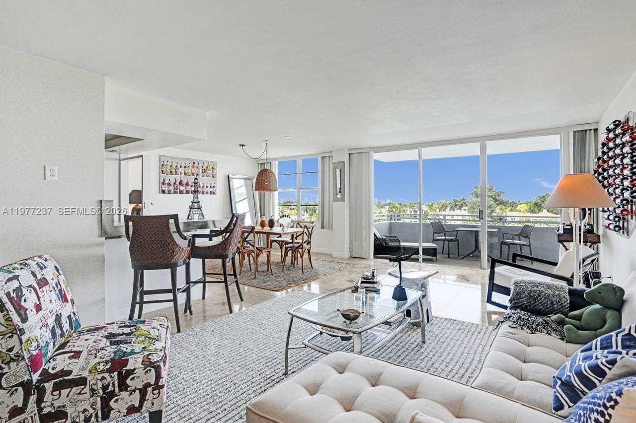 5700 Collins Avenue 5L, Miami Beach, FL 33140 photo 12