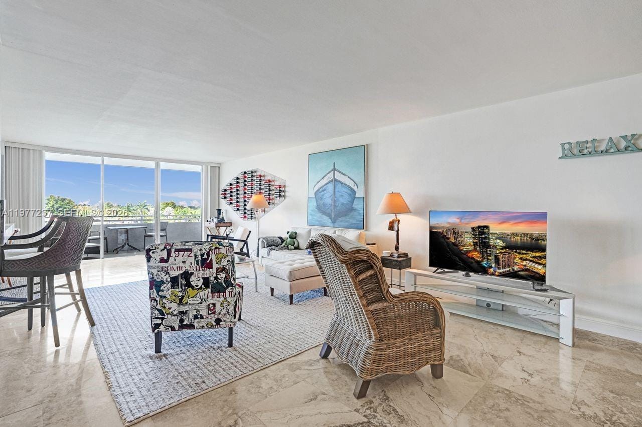 5700 Collins Avenue 5L, Miami Beach, FL 33140 photo 13