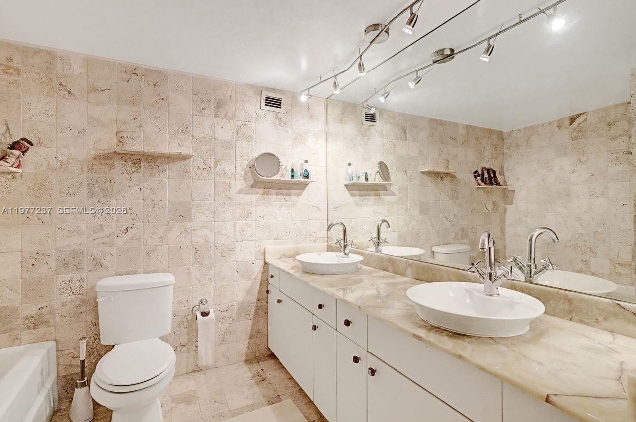 5700 Collins Avenue 5L, Miami Beach, FL 33140 photo 20