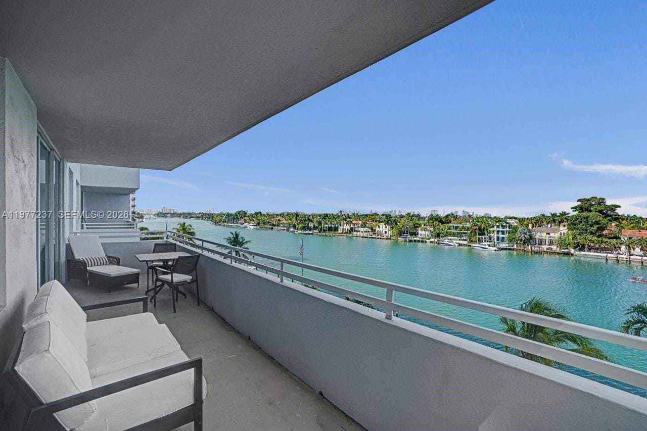 5700 Collins Avenue 5L, Miami Beach, FL 33140 photo 3