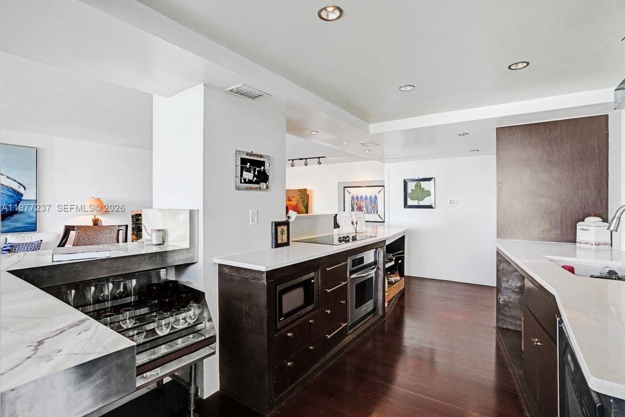 5700 Collins Avenue 5L, Miami Beach, FL 33140 photo 8