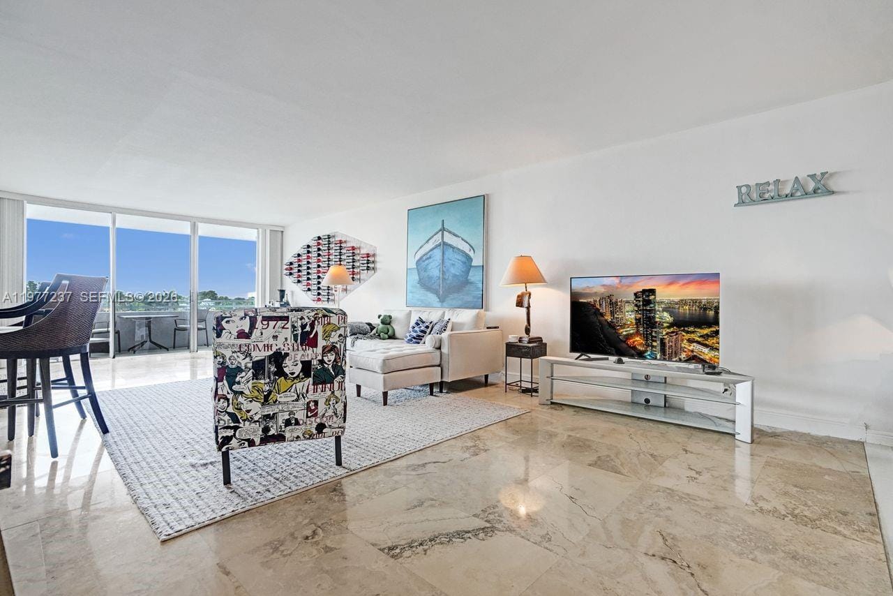 5700 Collins Avenue 5L, Miami Beach, FL 33140 photo 10