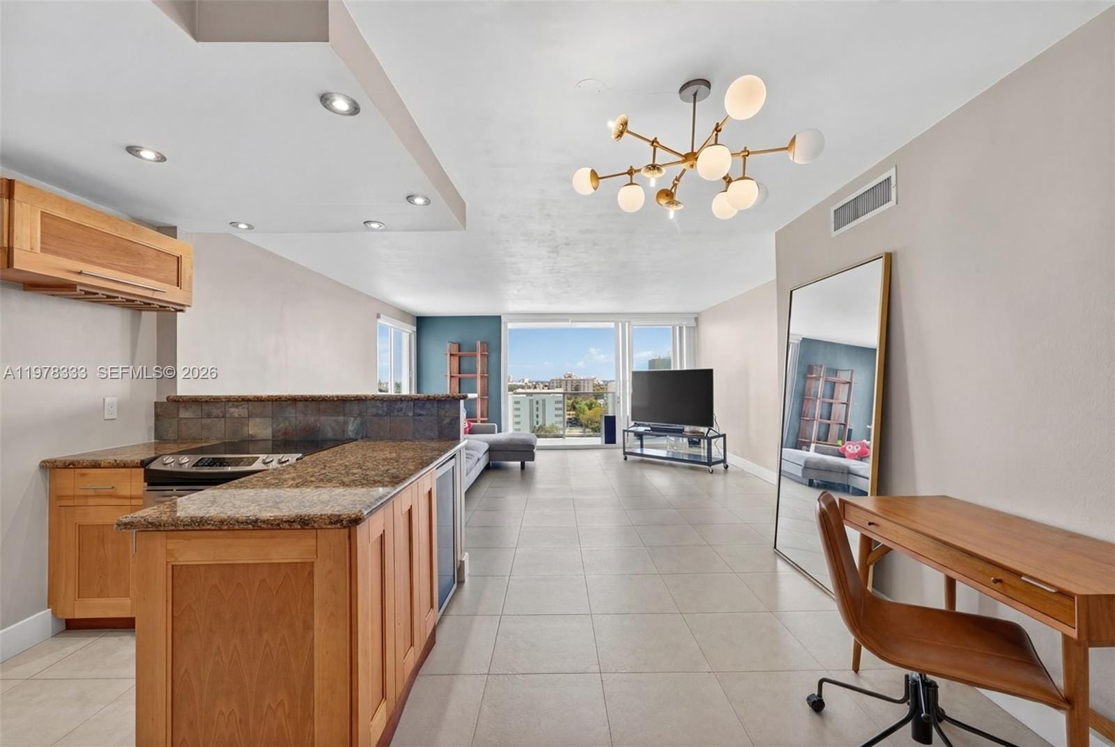 1000 W Ave 910 910, Miami Beach, FL 33139 photo 22