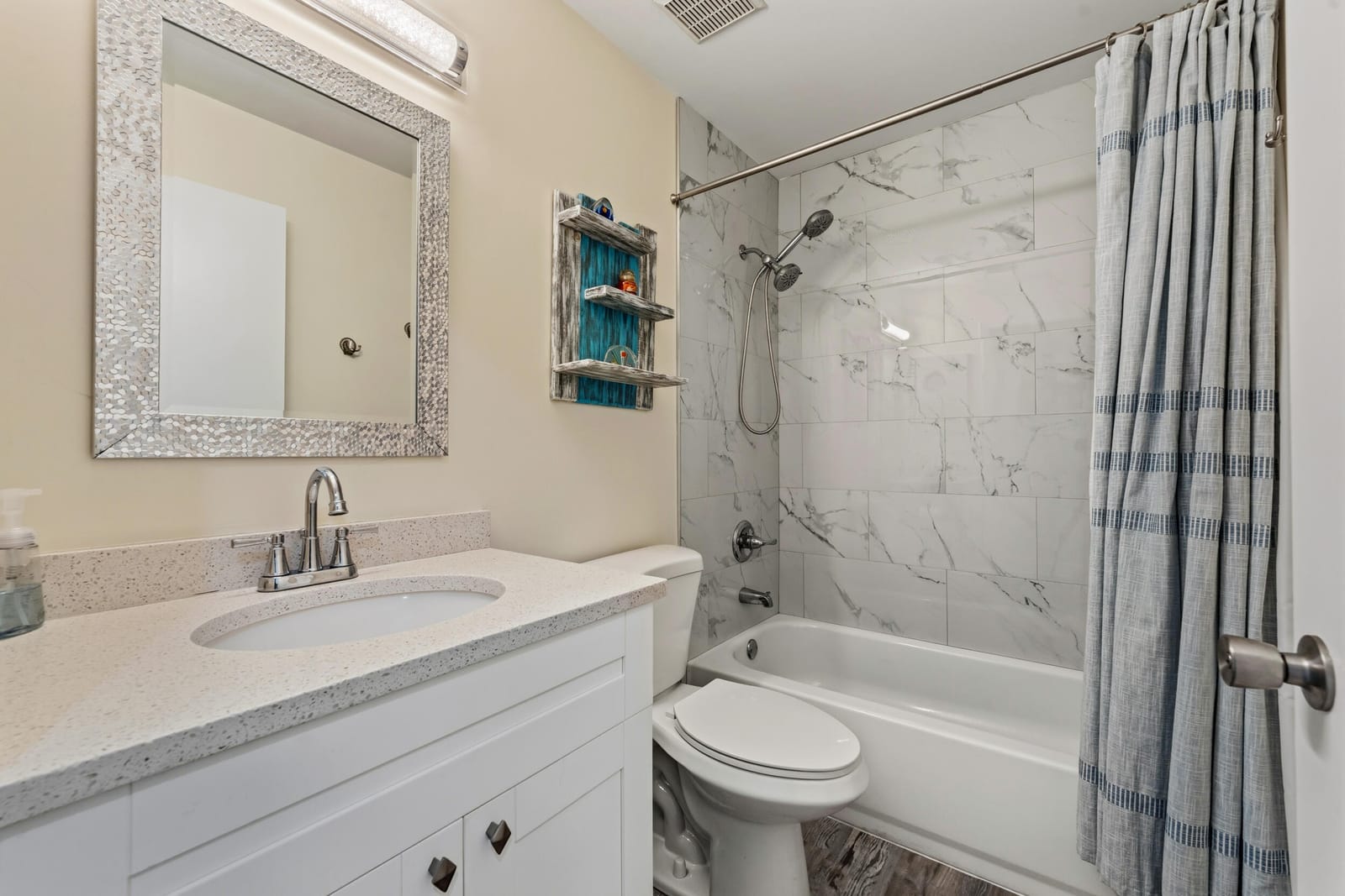 108 Half Moon Circle C3, Hypoluxo, FL 33462 photo 16