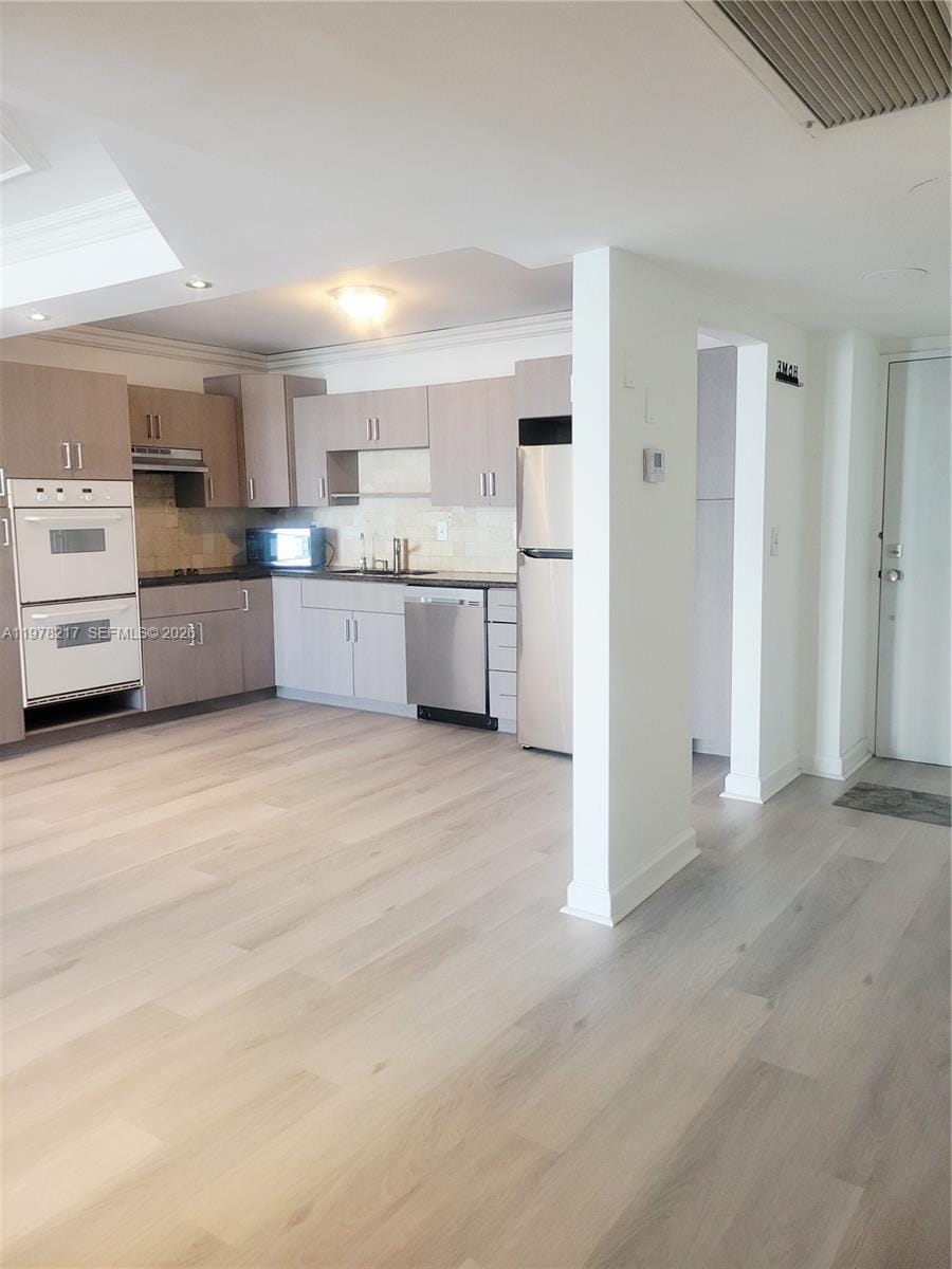 19380 Collins Avenue 1402, Sunny Isles Beach, FL 33160 photo 2