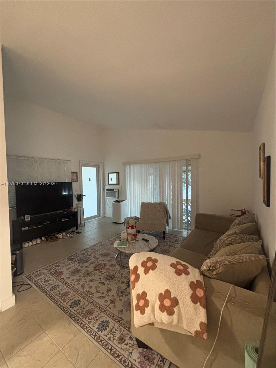 75 Washington Avenue 12A, Miami Beach, FL 33139, Miami Beach