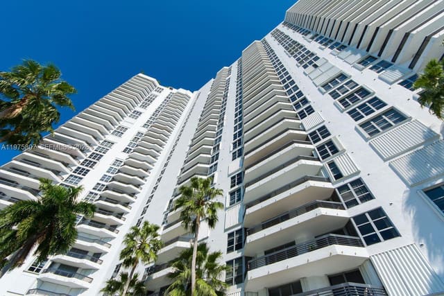 19101 NE 36th Court 1003, sold in Mystic Pointe Condo No Th, Aventura, FL