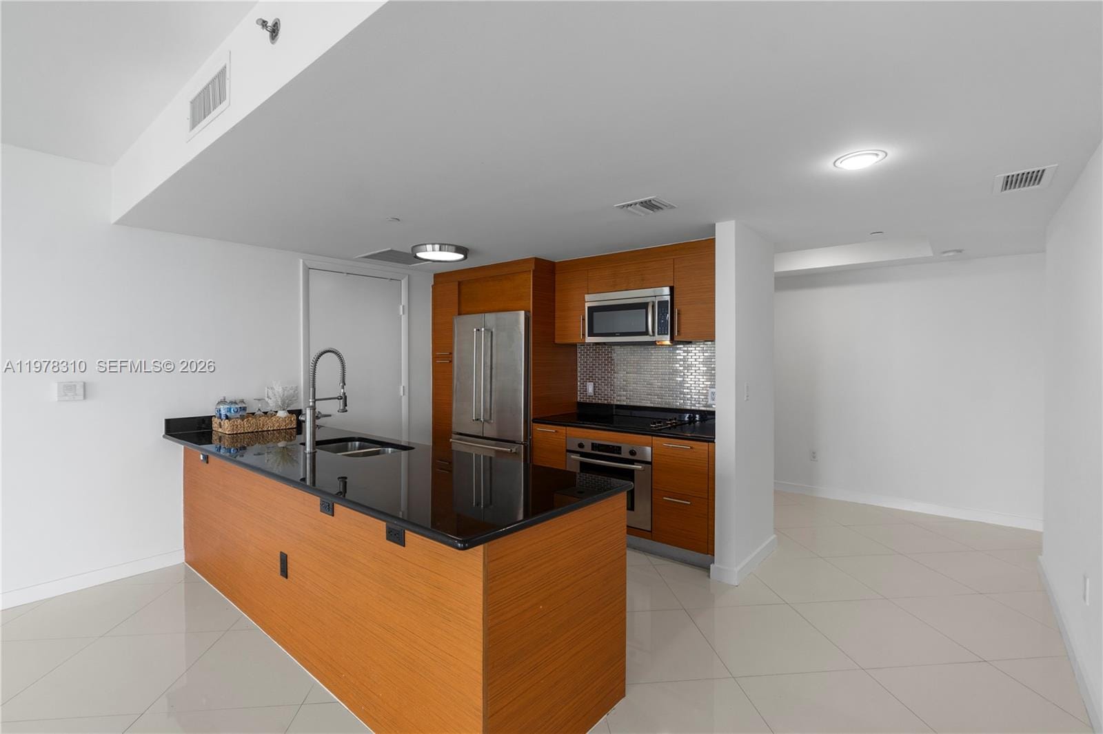 50 Biscayne Boulevard 1902, Miami, FL 33132 photo 16