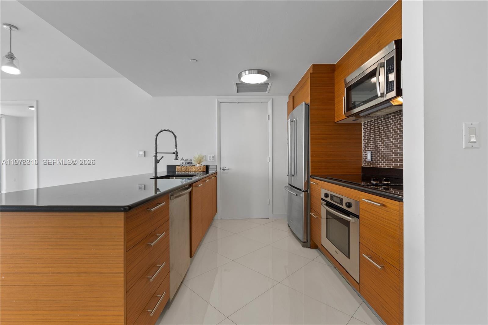50 Biscayne Boulevard 1902, Miami, FL 33132 photo 17