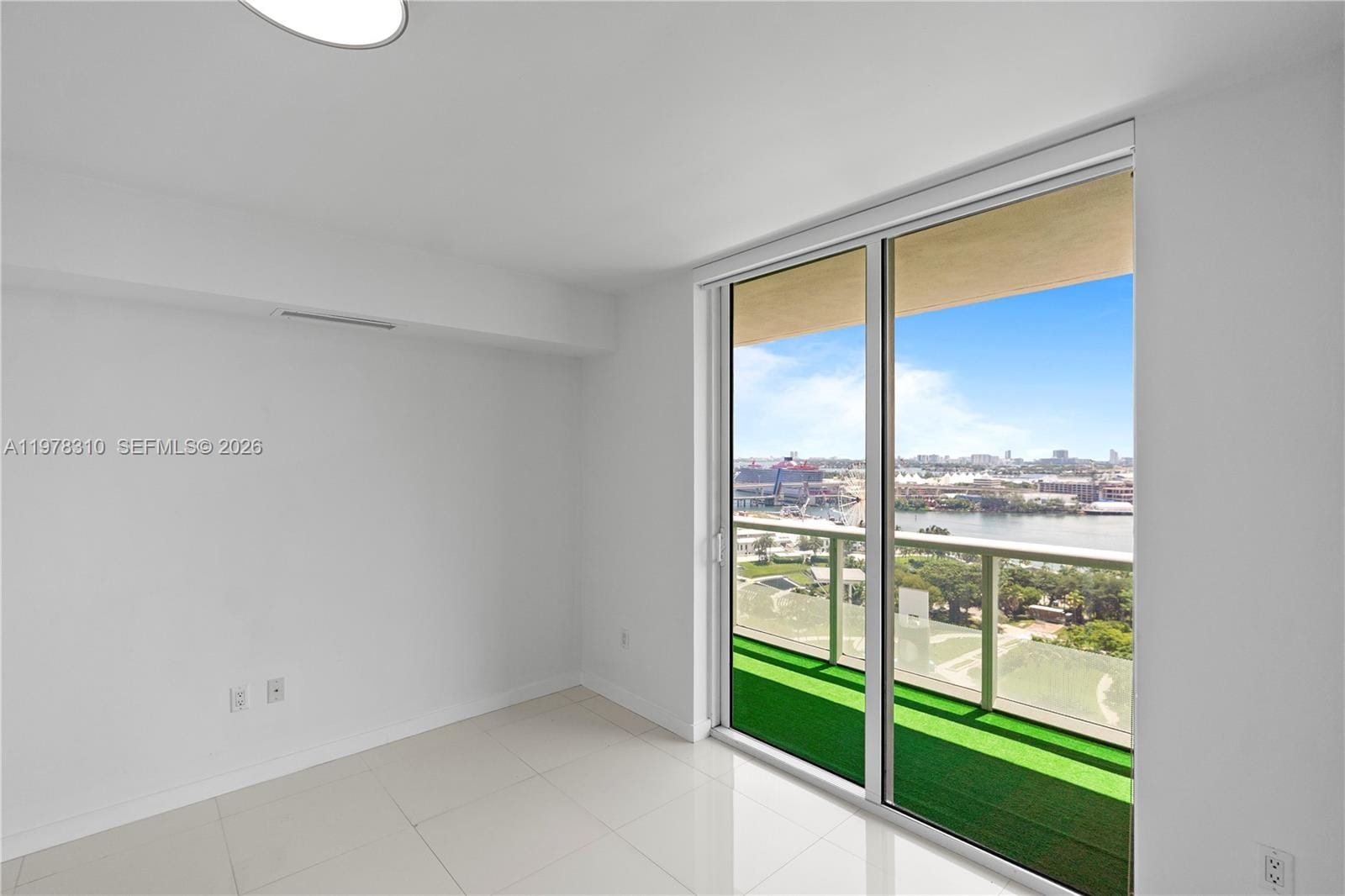 50 Biscayne Boulevard 1902, Miami, FL 33132 photo 24