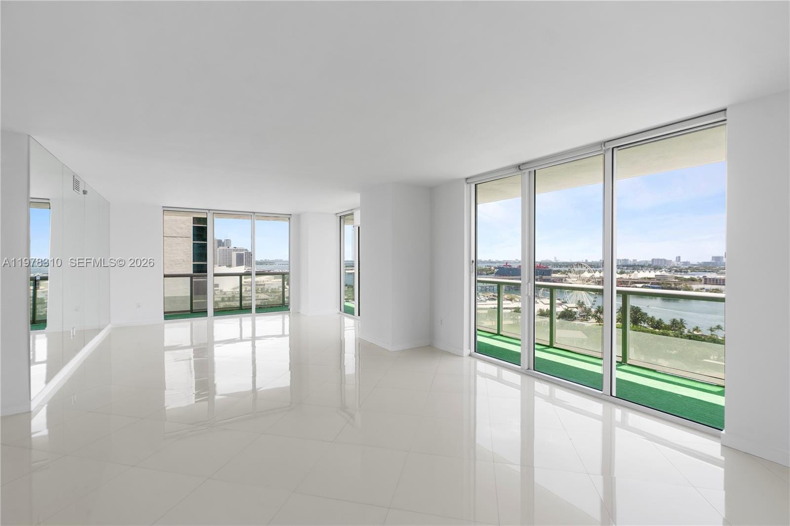 50 Biscayne Boulevard 1902, Miami, FL 33132 photo 4