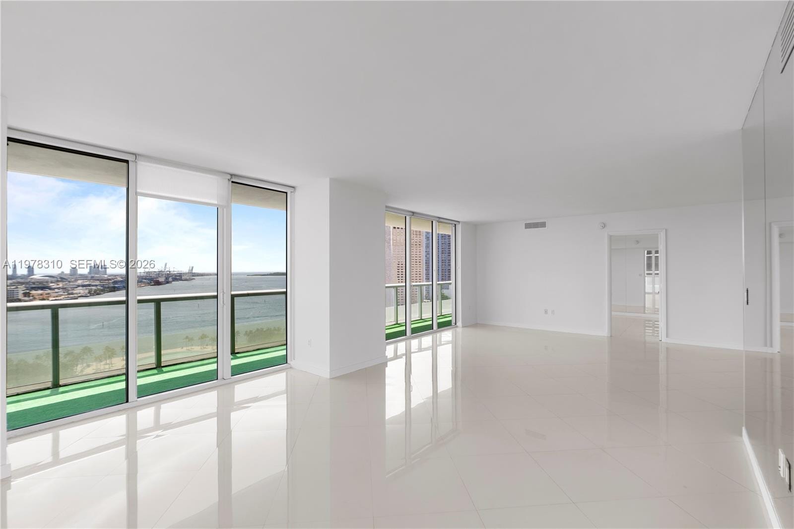 50 Biscayne Boulevard 1902, Miami, FL 33132 photo 10