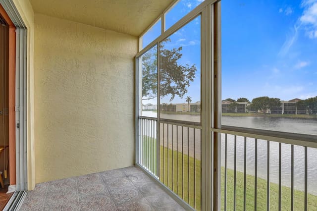 7635 Southampton Terrace 214, sold in Southampton Condominium, Tamarac, FL