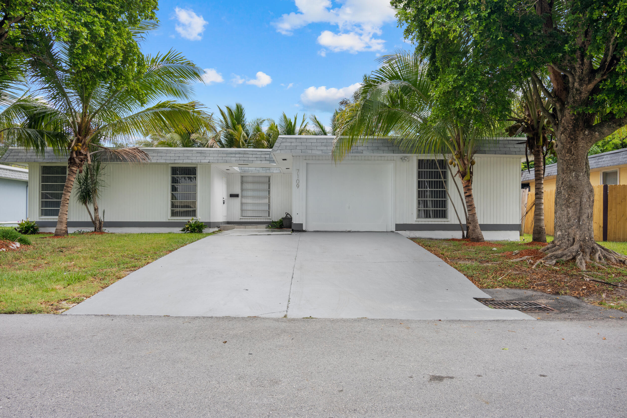 7109 NW 68th Street, Tamarac, FL 33321, Tamarac