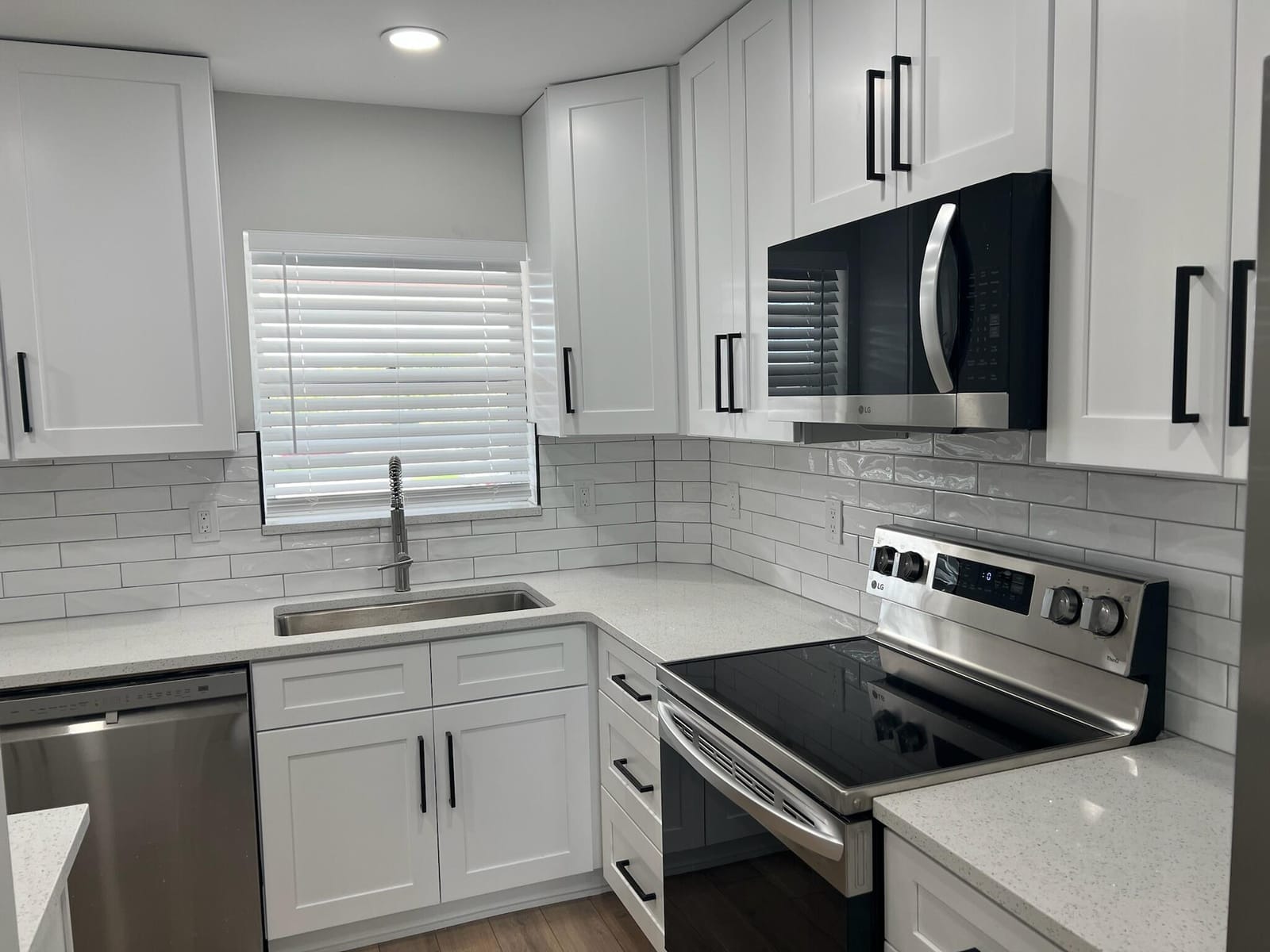 18081 SE Country Club Drive 17-170 — photo 5