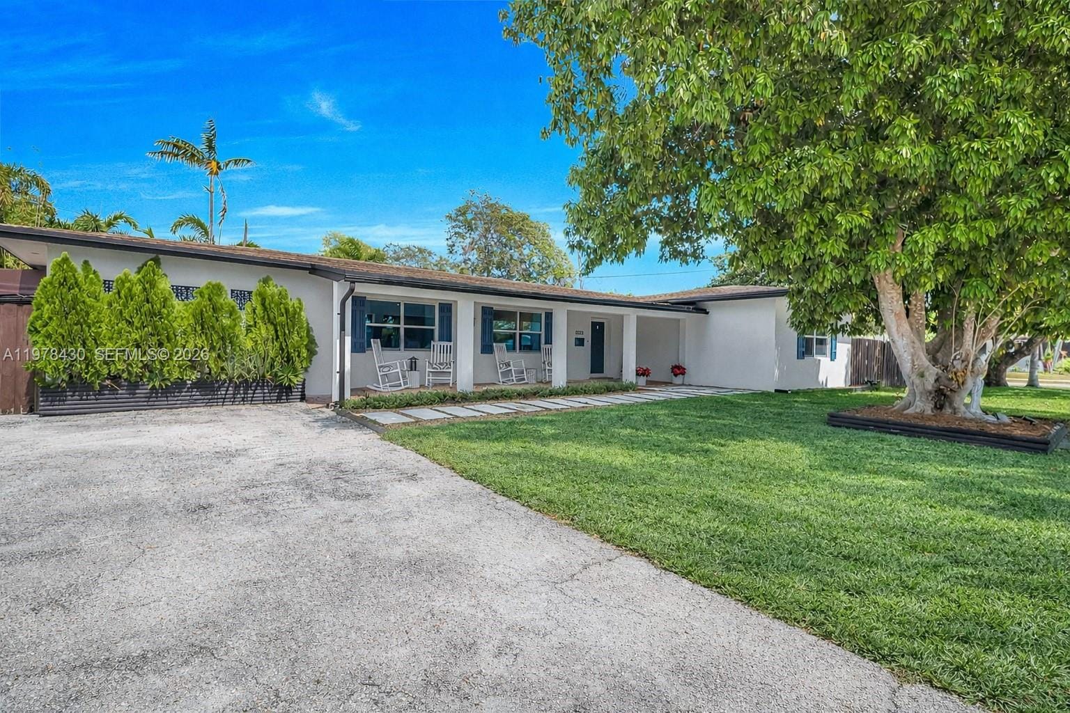 9305 SW 178th Terrace — photo 3