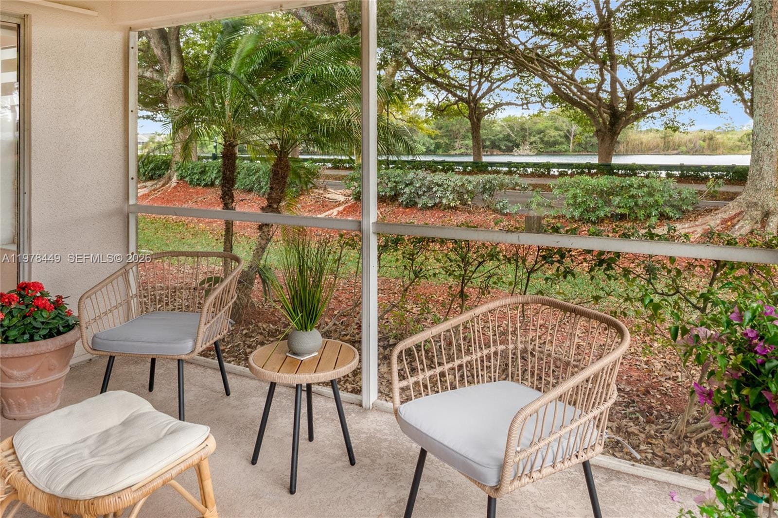 2020 SE 5th Place, Homestead, FL 33033 photo 8