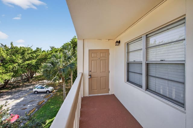 2102 Lucaya Bend A3, Coconut Creek, FL 33066