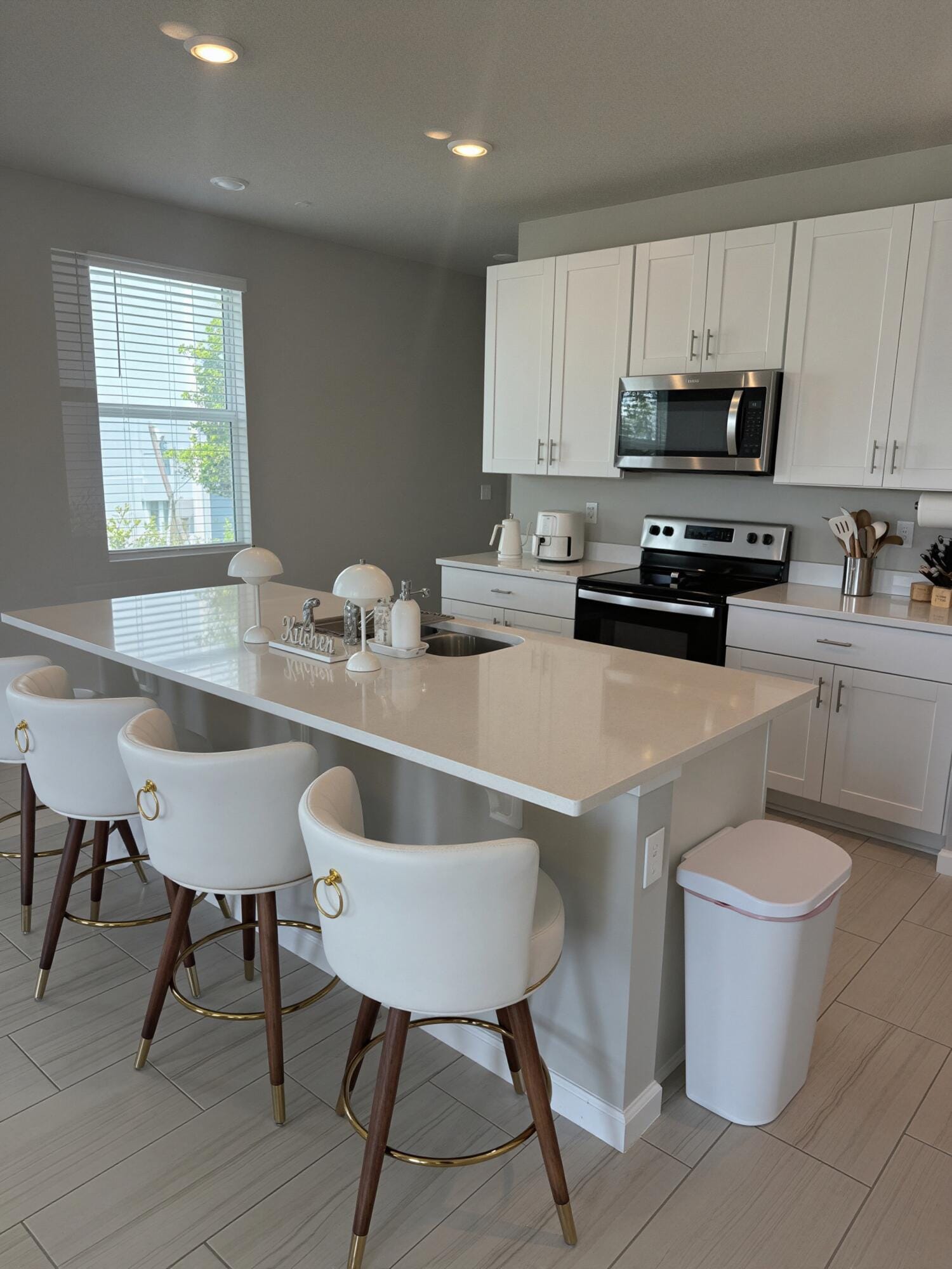 389 Salisbury Circle — photo 6